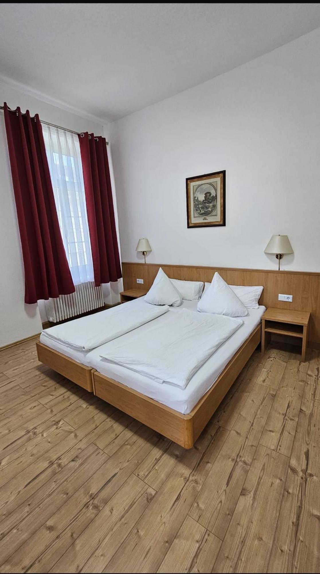 Hotel Restaurant Schwert Kehl Dış mekan fotoğraf